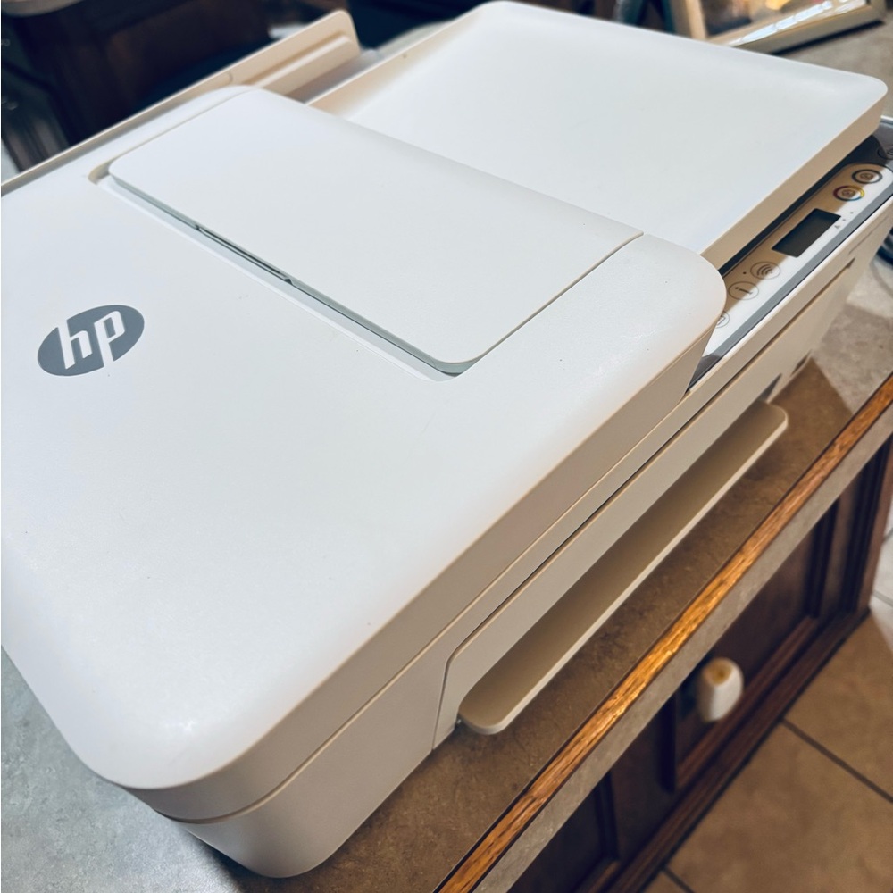 HP White All-in-One Printer